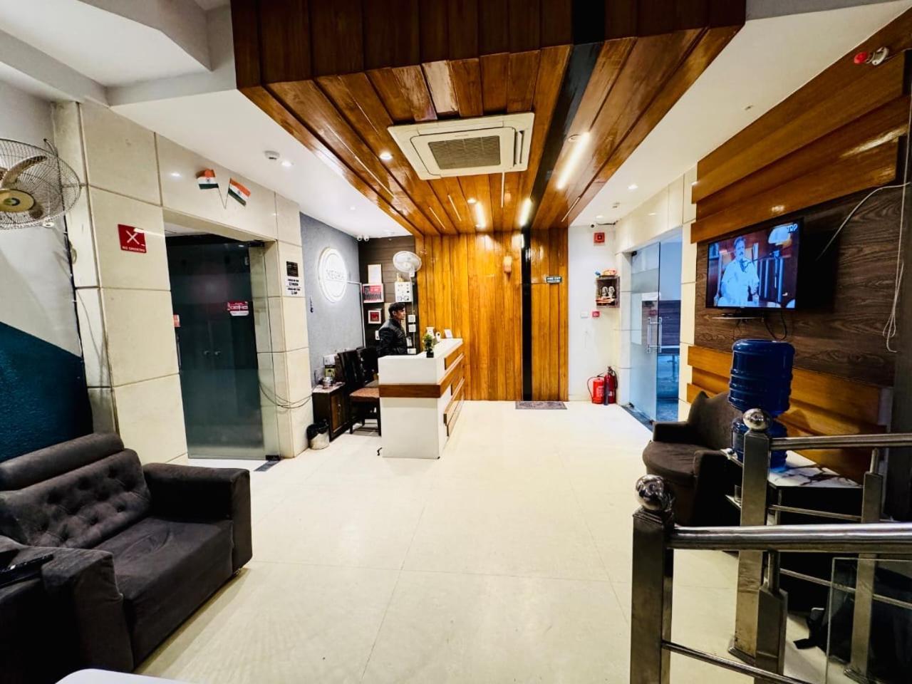 Hotel Megha Inn لاكناو المظهر الخارجي الصورة