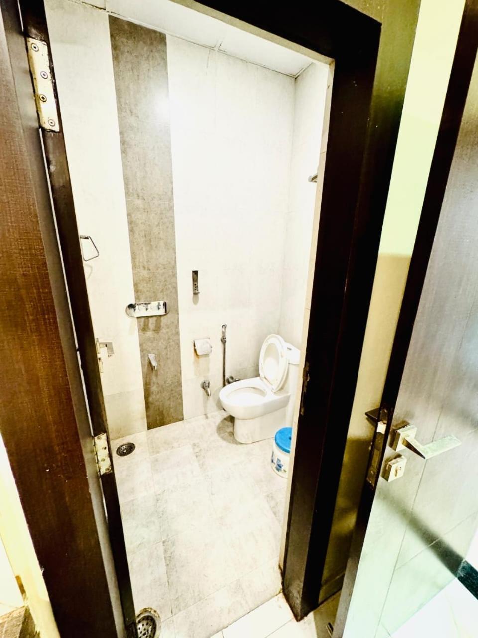 Hotel Megha Inn لاكناو المظهر الخارجي الصورة